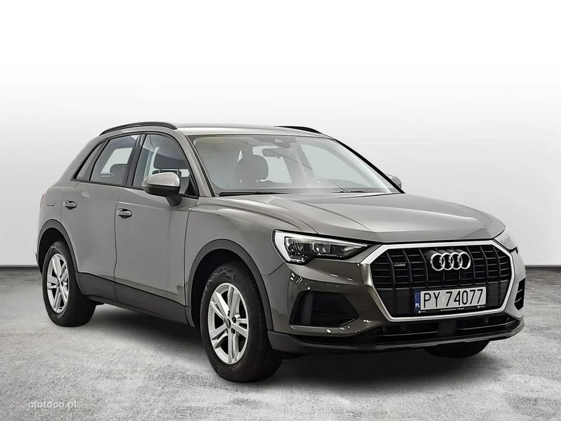 Audi Q3 F3 7