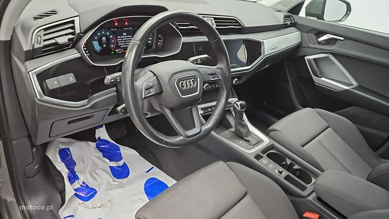 Audi Q3 F3 9