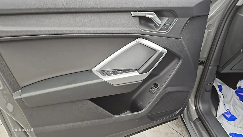 Audi Q3 F3 10