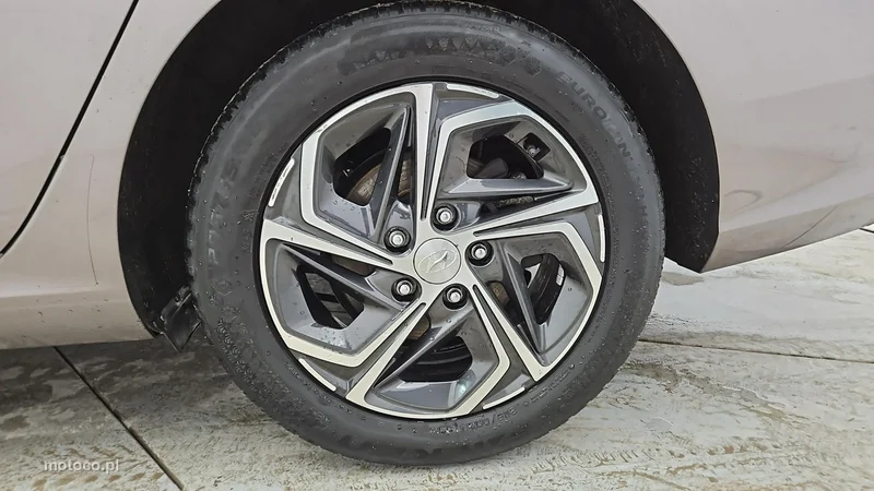 Hyundai i30 24