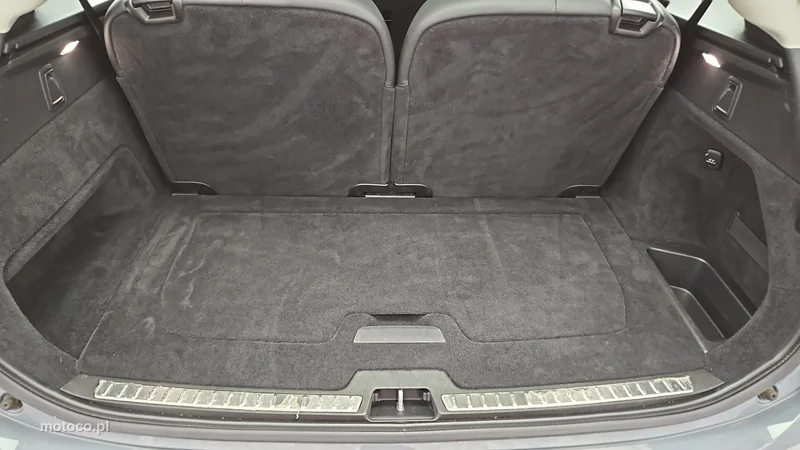 Volvo XC 90 22