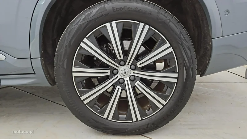 Volvo XC 90 24