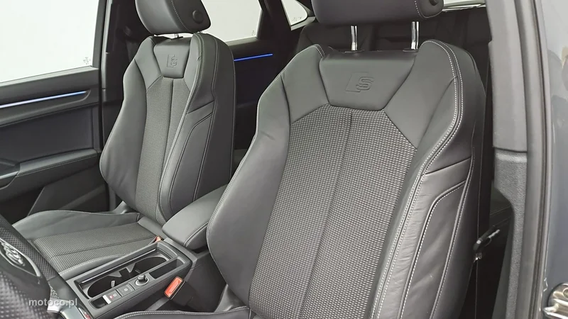 Audi Q3 F3 11