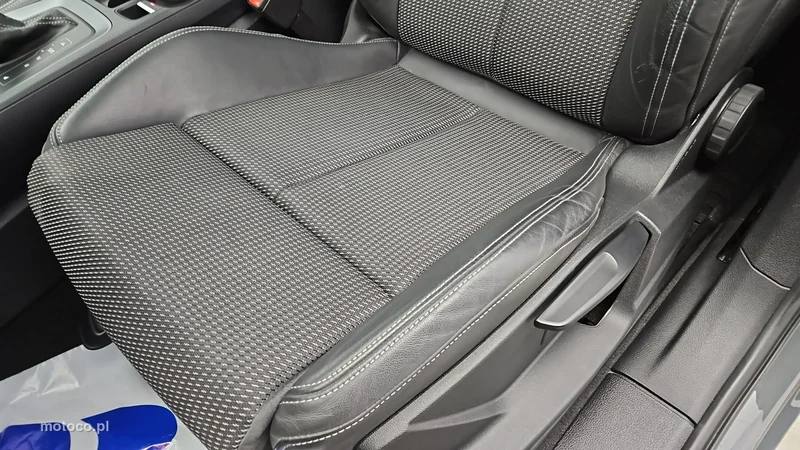Audi Q3 F3 12