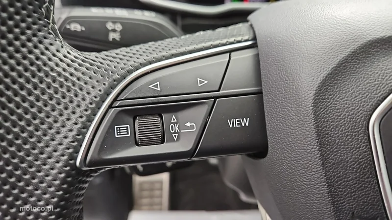 Audi Q3 F3 16