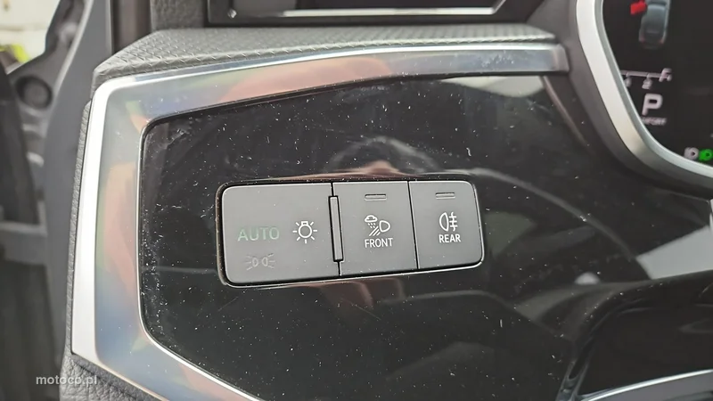 Audi Q3 F3 17