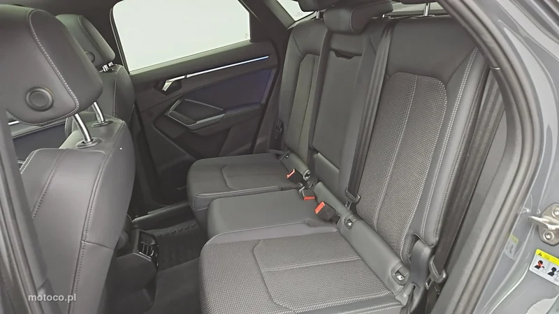 Audi Q3 F3 21