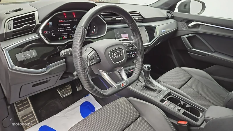 Audi Q3 F3 9