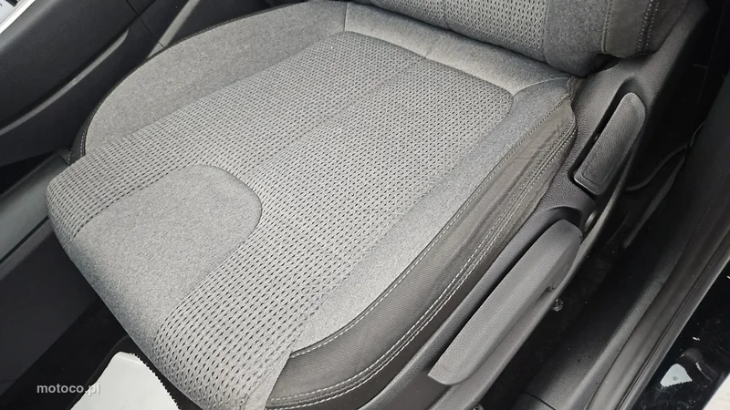 Hyundai SANTA FE 12
