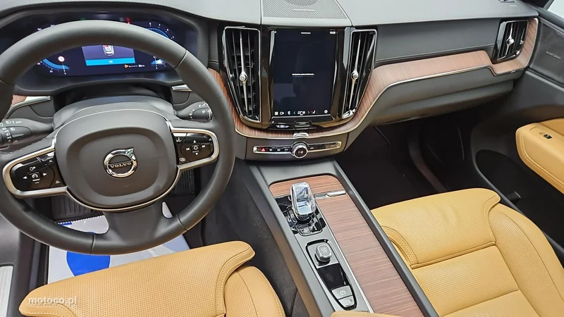 Volvo XC 60 13