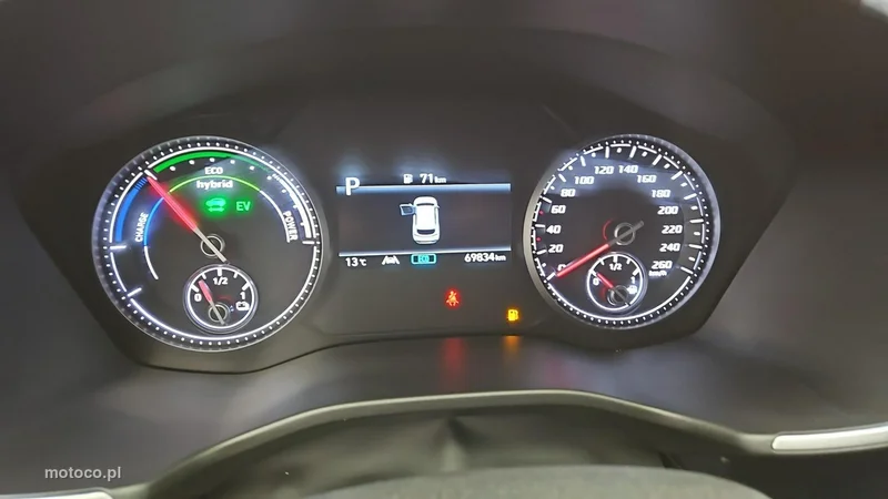 Hyundai SANTA FE 14