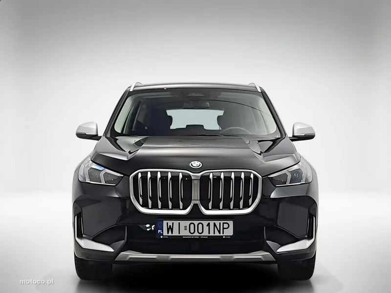 BMW X1 U11 8