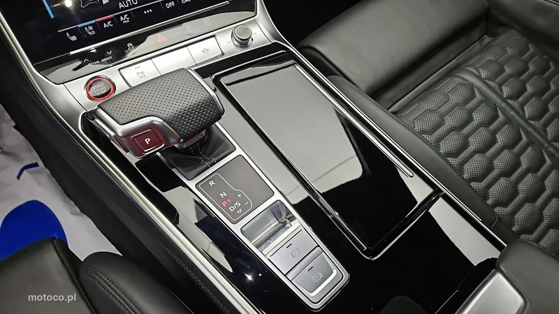 Audi RS6 C8 18