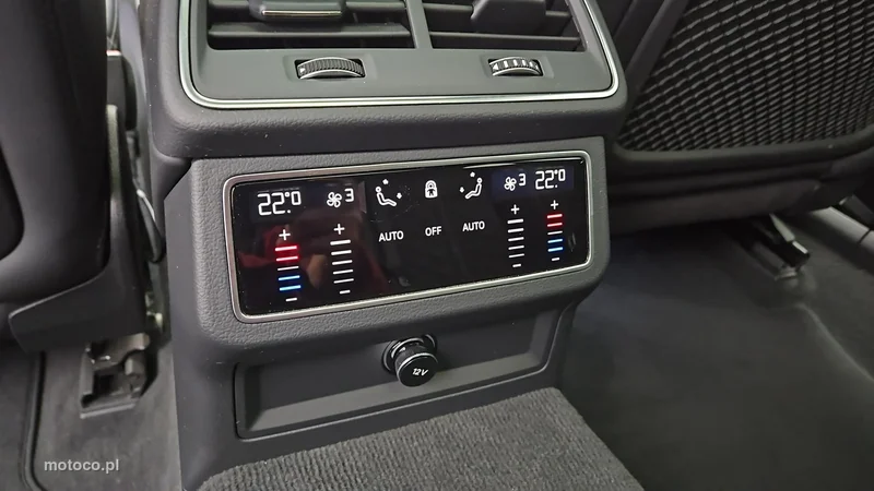 Audi RS6 C8 23