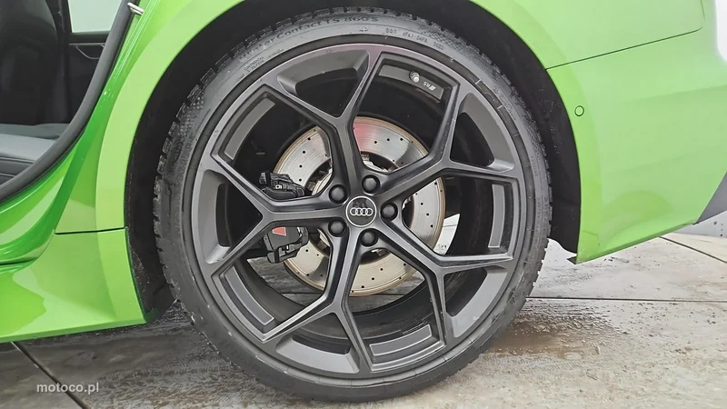 Audi RS6 C8 27