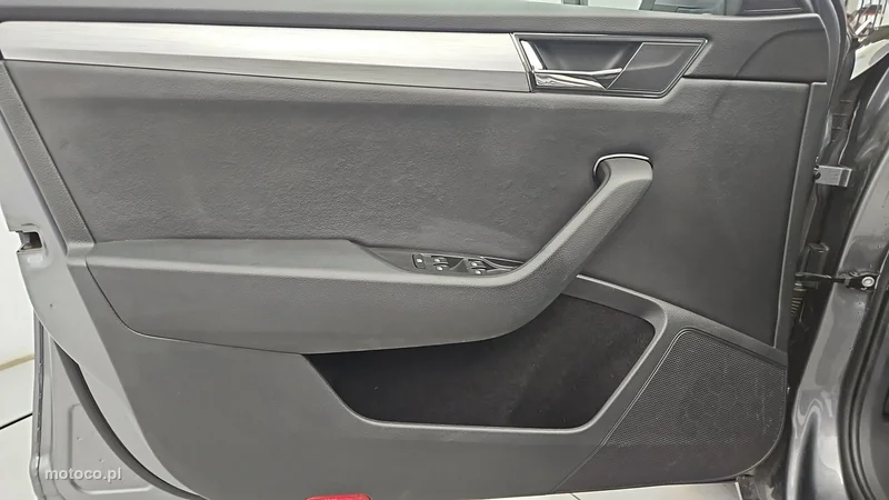 Skoda Superb III 10