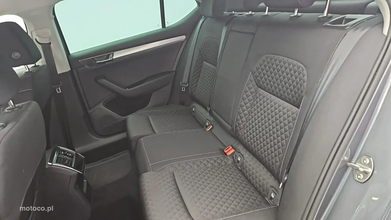 Skoda Superb III 22