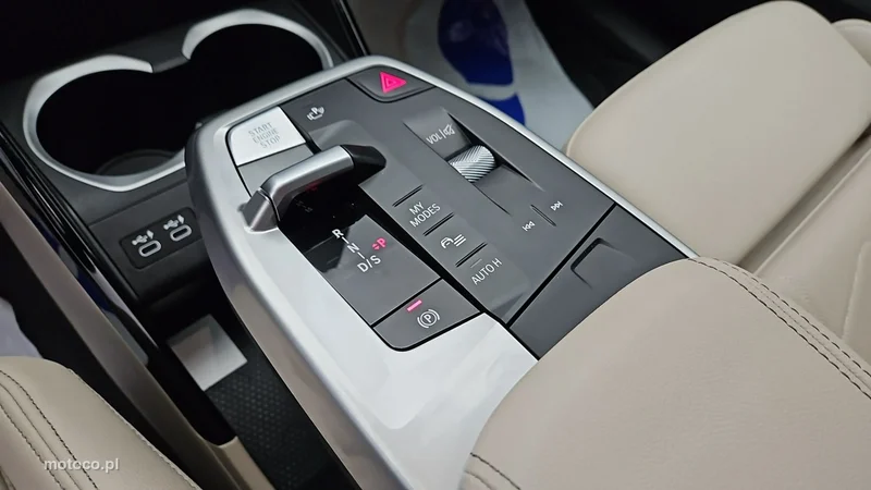 BMW X1 U11 18