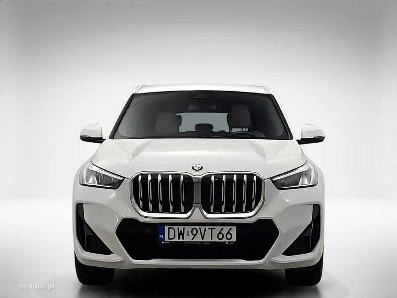 BMW X1 U11 8