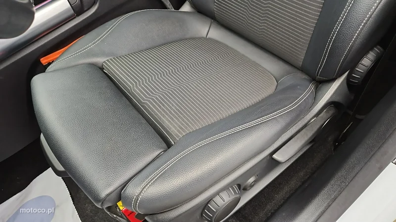 Mercedes-Benz EQA 12