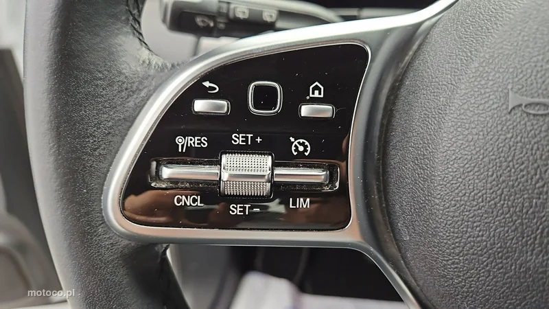 Mercedes-Benz EQA 16