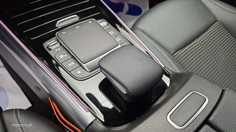 Mercedes-Benz EQA 18