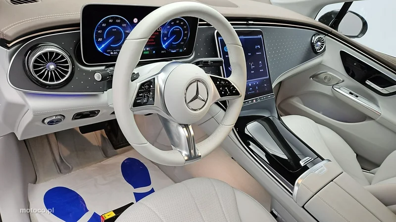 Mercedes-Benz EQE 9
