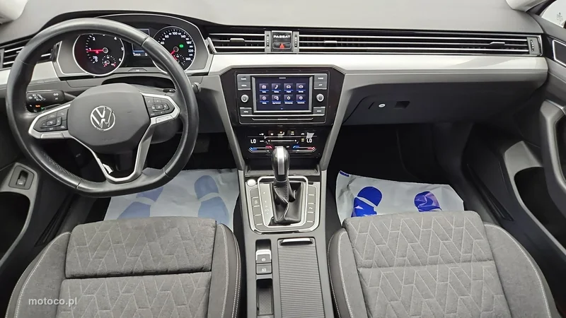 Volkswagen Passat Variant B8 13