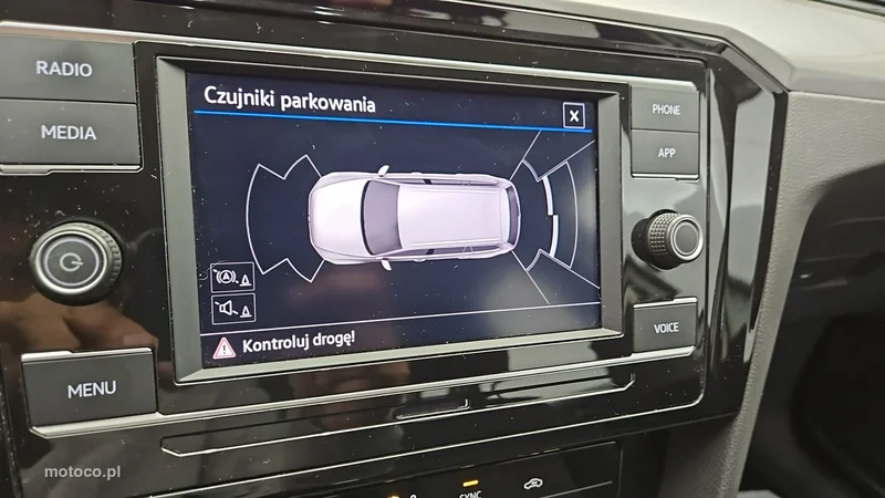 Volkswagen Passat Variant B8 22