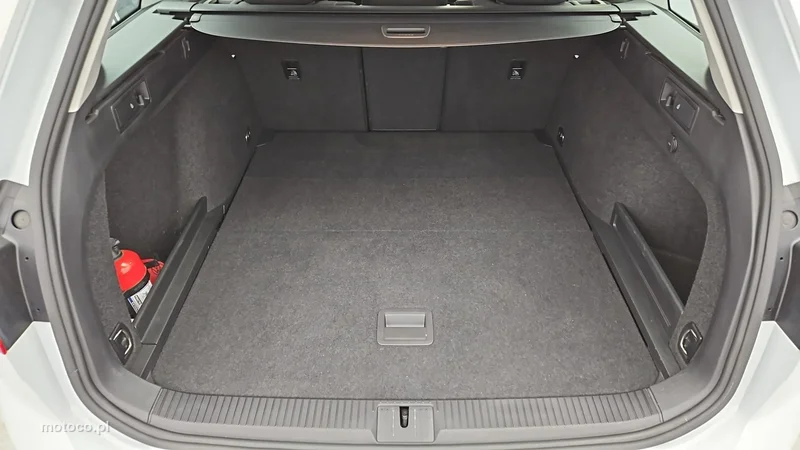Volkswagen Passat Variant B8 24