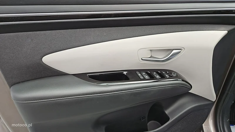 Hyundai TUCSON 10