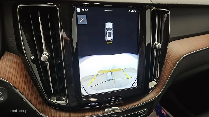 Volvo XC 60 20