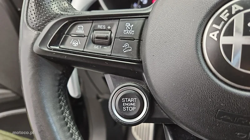 Alfa Romeo Stelvio 16