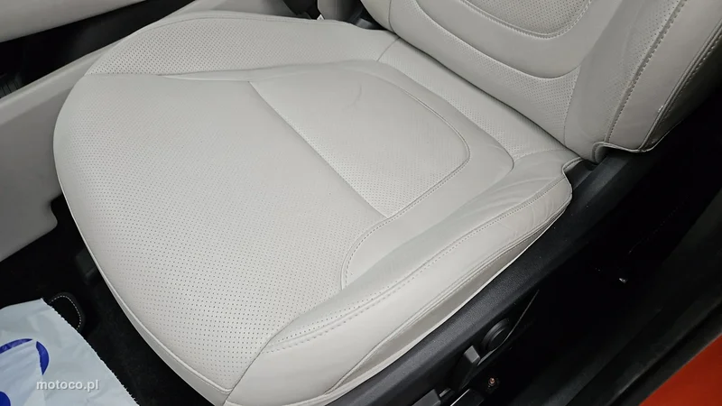 Hyundai TUCSON 12