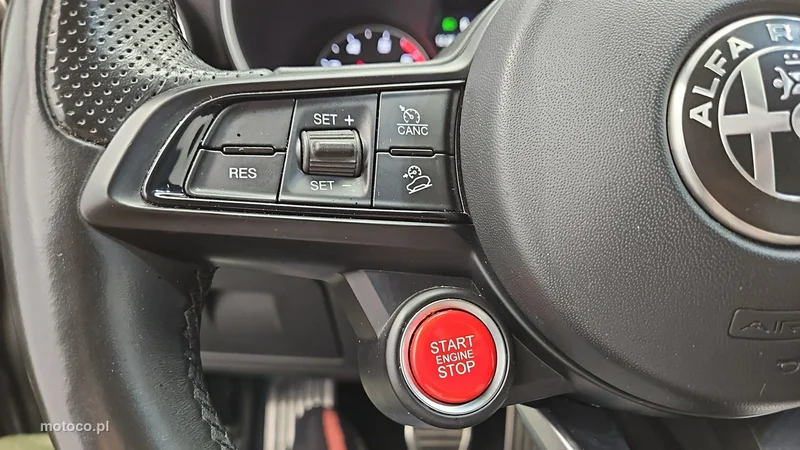 Alfa Romeo Stelvio 16