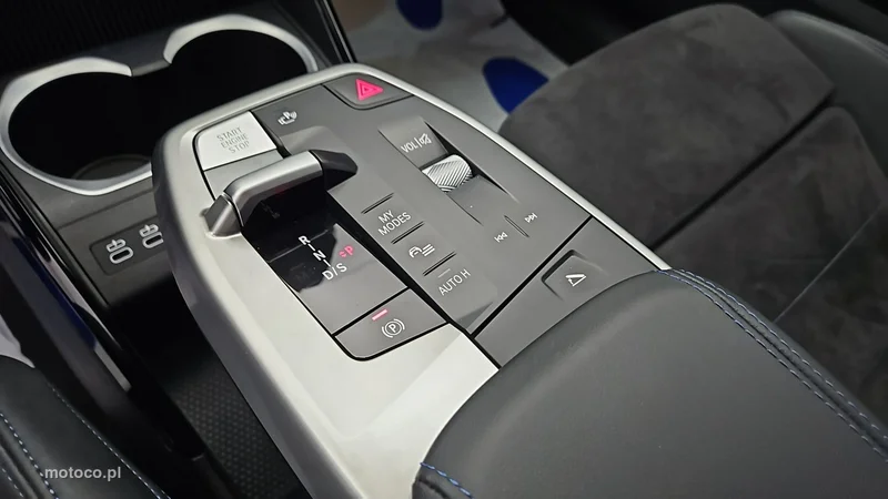 BMW X1 U11 18