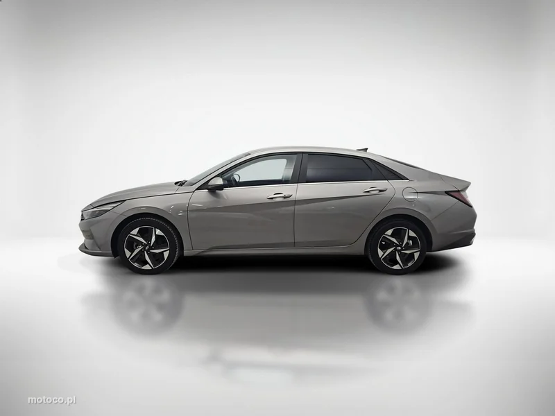 Hyundai Elantra 2