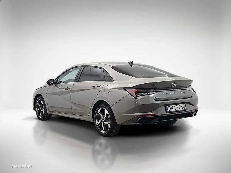 Hyundai Elantra 3