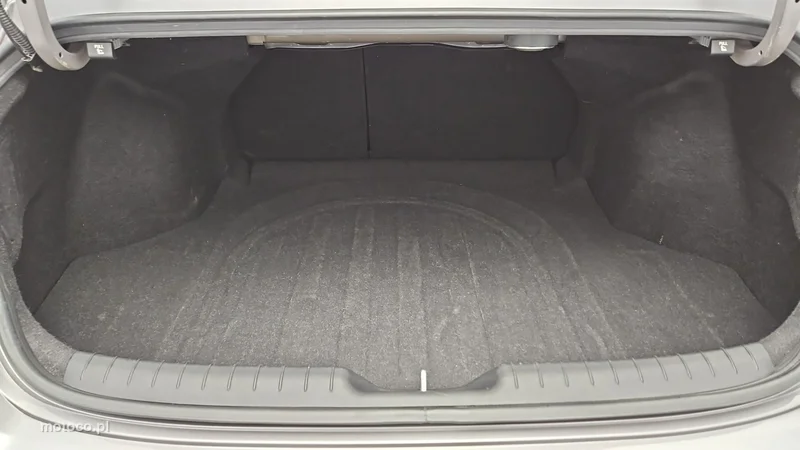 Hyundai Elantra 22