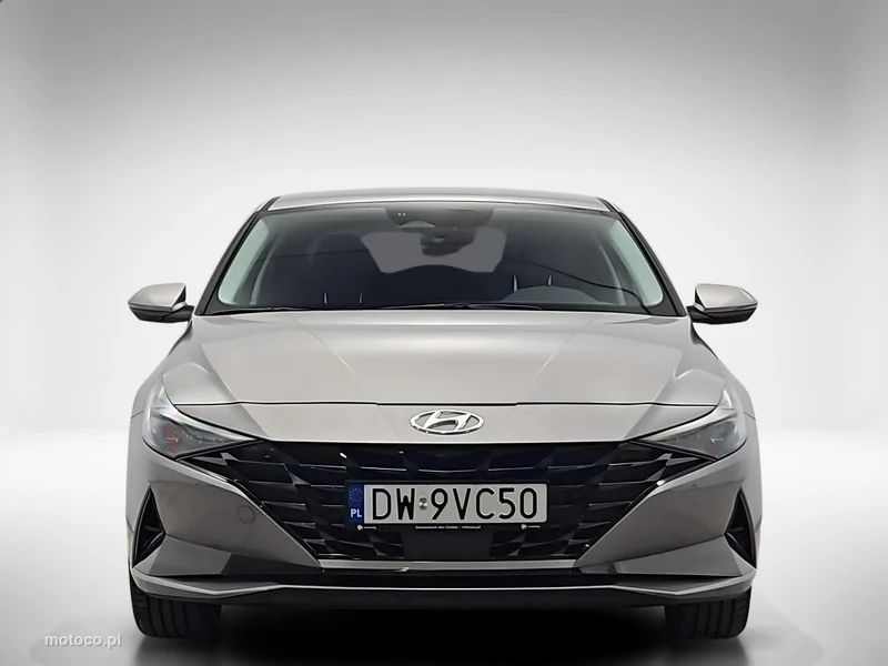 Hyundai Elantra 8