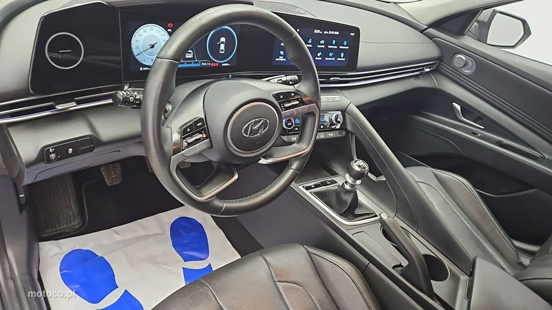 Hyundai Elantra 9