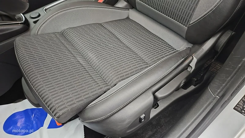 Opel Astra K 12