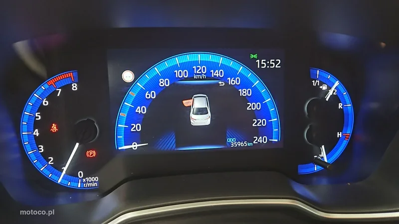 Toyota Corolla E210 14