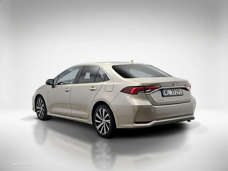 Toyota Corolla E210 3