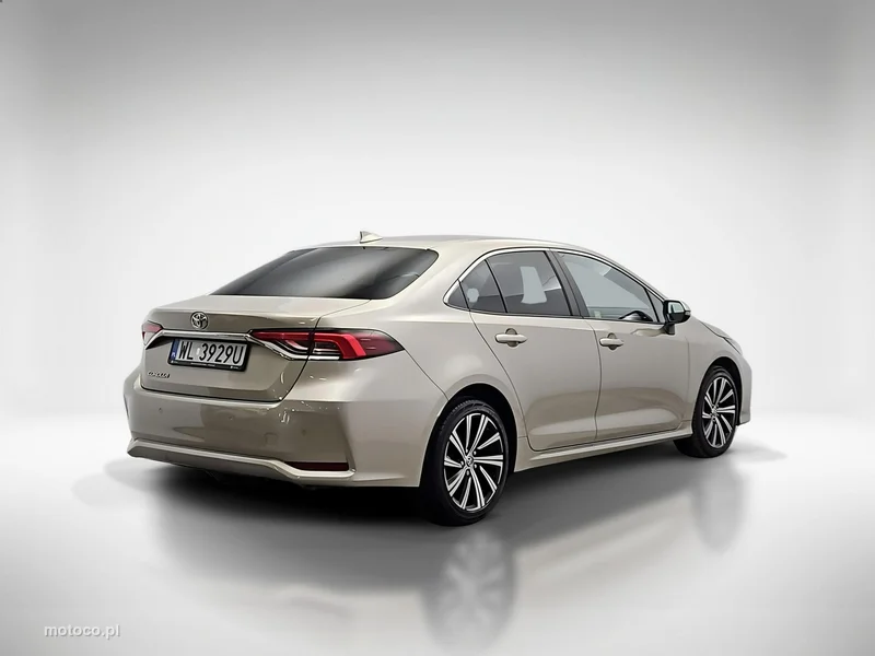 Toyota Corolla E210 5