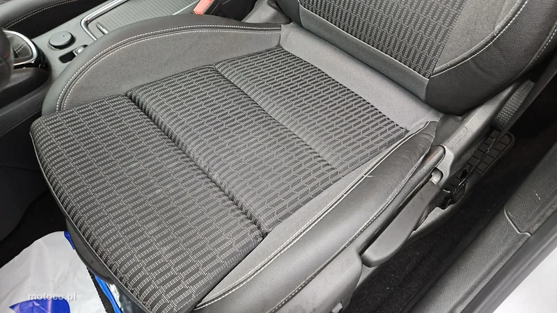 Opel Astra K 12
