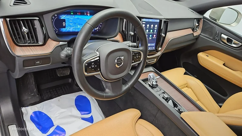 Volvo XC 60 9