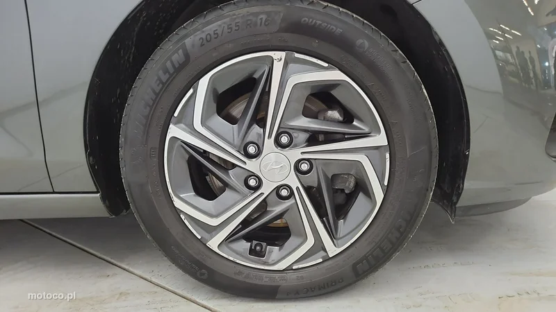 Hyundai i30 24