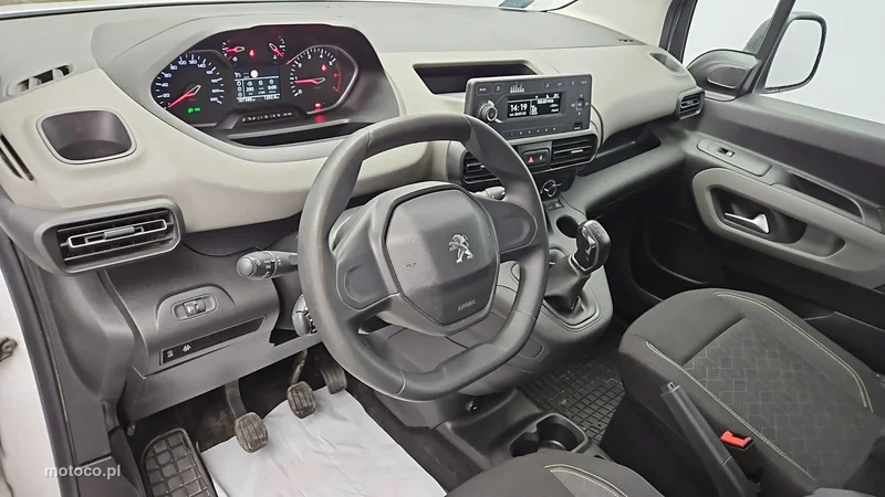 Peugeot Rifter 9