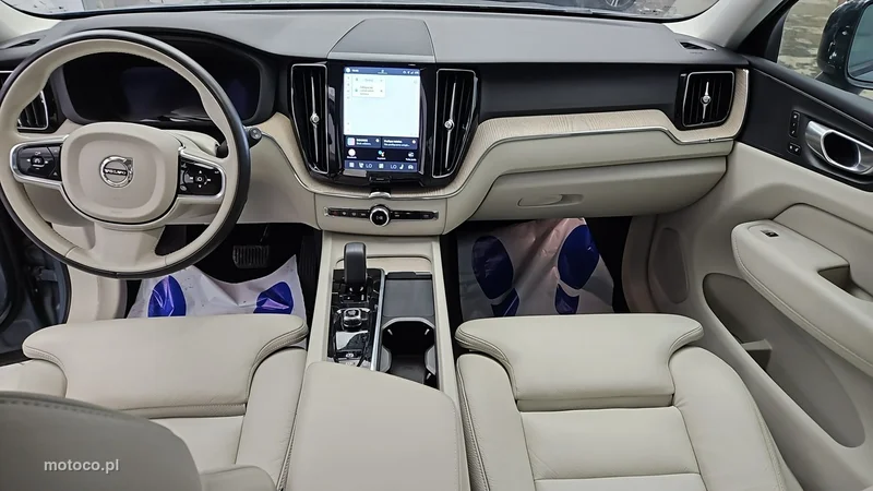Volvo XC 60 13
